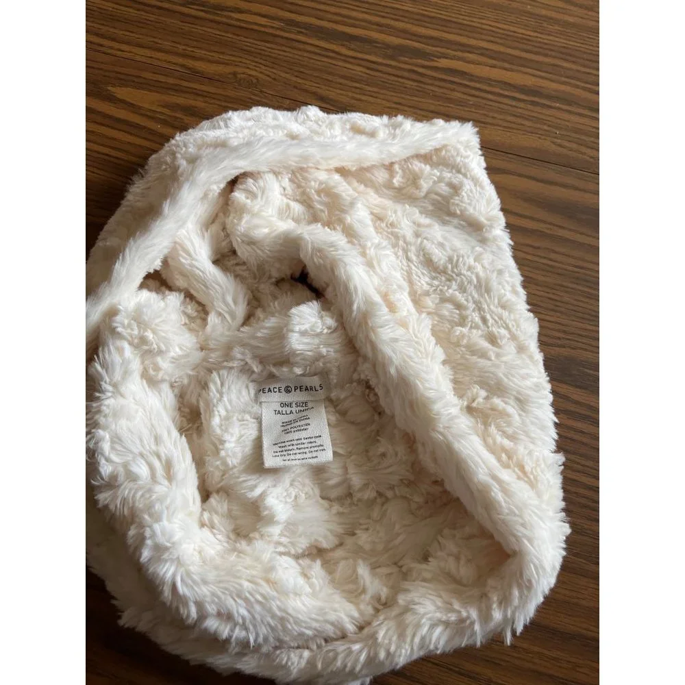 Peace & Pearls woman’s cream infinity scarf